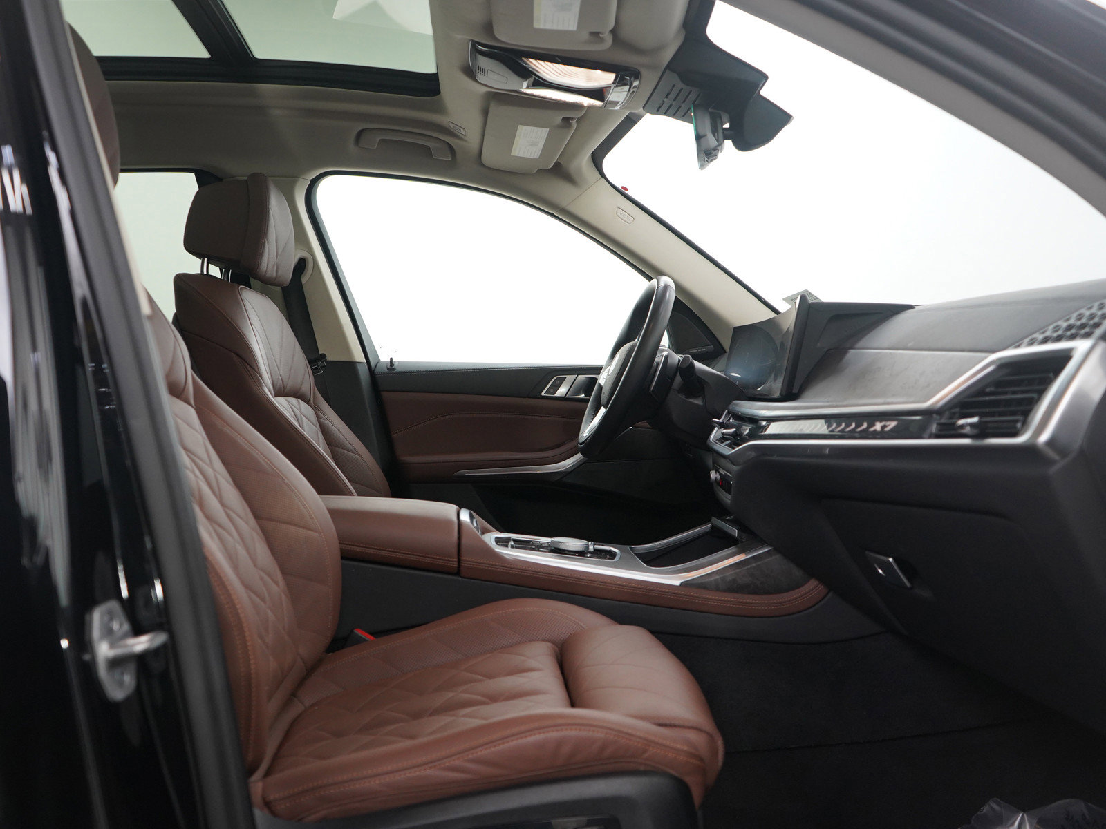 Used 2023 BMW X7 xDrive40i w/ Premium Package image 11