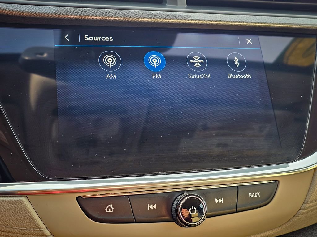 Used 2020 Buick Encore GX Essence w/ Advanced Technology Package image 25