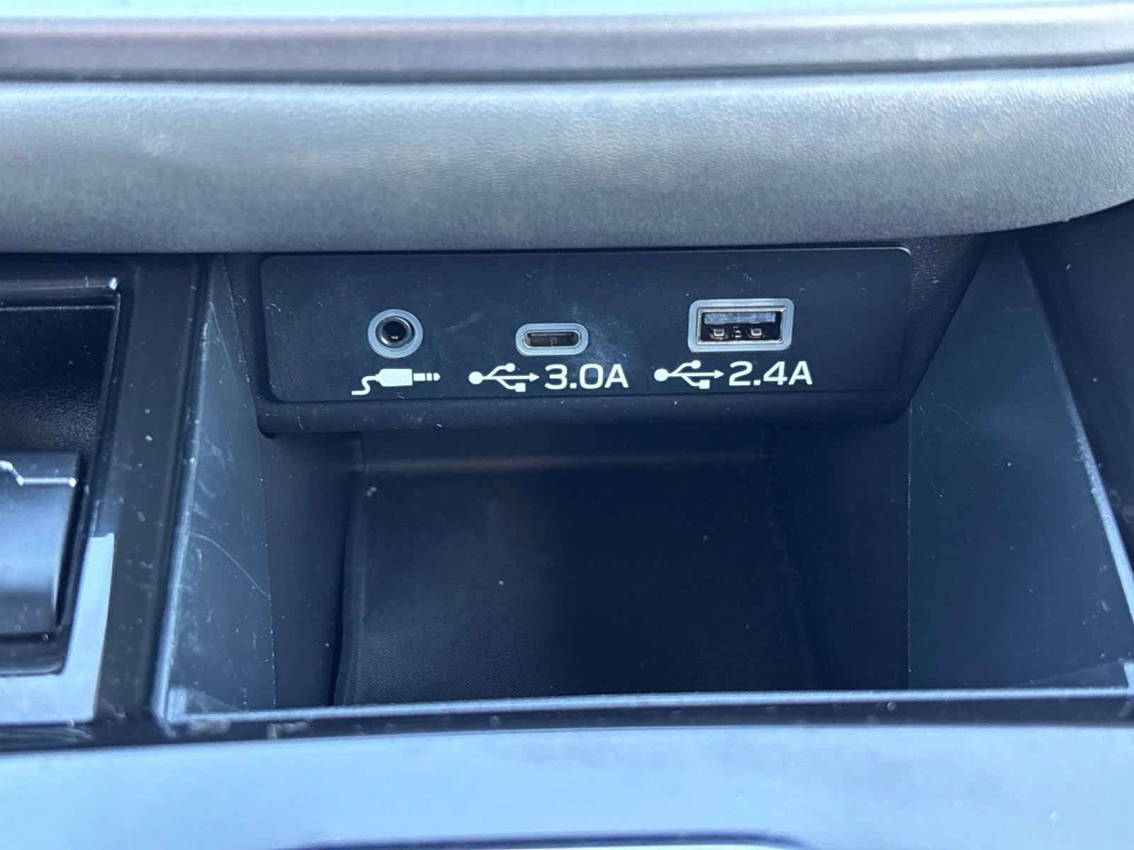 Used 2025 Subaru Outback Premium AWD/4WD image 26
