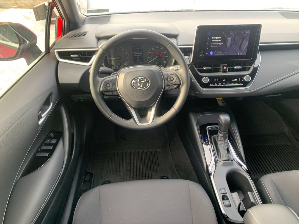 Used 2025 Toyota Corolla SE image 18