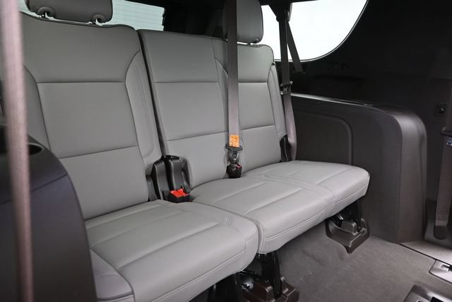 Used 2024 GMC Yukon XL SLT w/ SLT Luxury Package AWD/4WD image 16