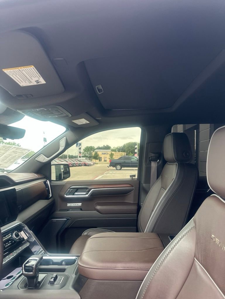 Used 2024 GMC Sierra 1500 Denali w/ Denali Reserve Package RWD image 12