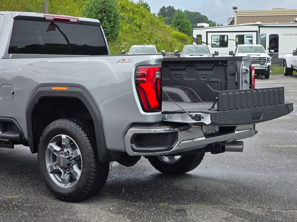 New 2025 GMC Sierra 2500 SLT image 12
