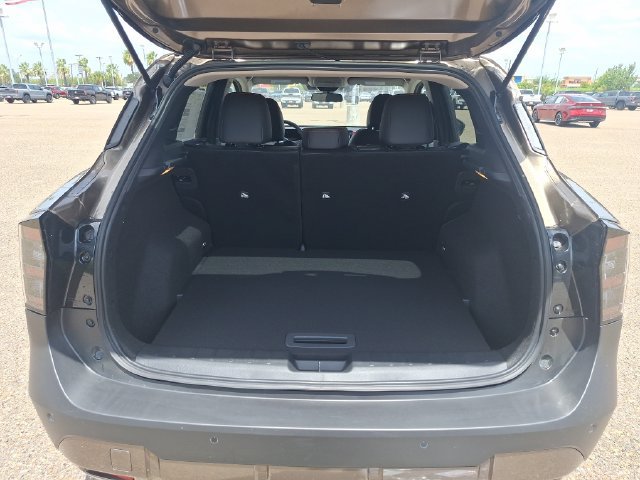 New 2026 Nissan Kicks SR FWD image 22