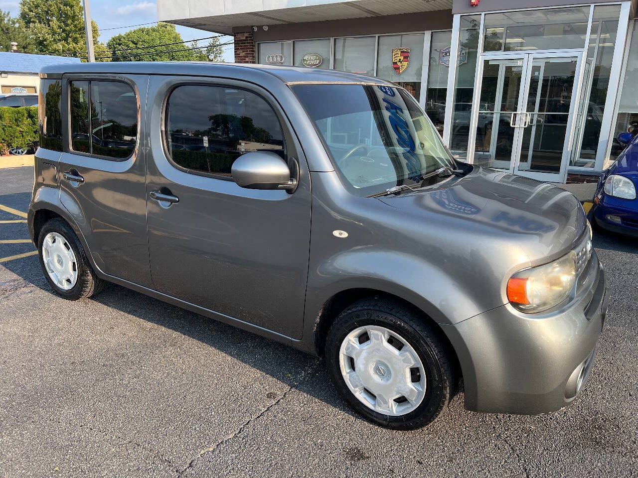 Used 2012 Nissan Cube 1.8 S w/ Interior Designer Pkg FWD image 4