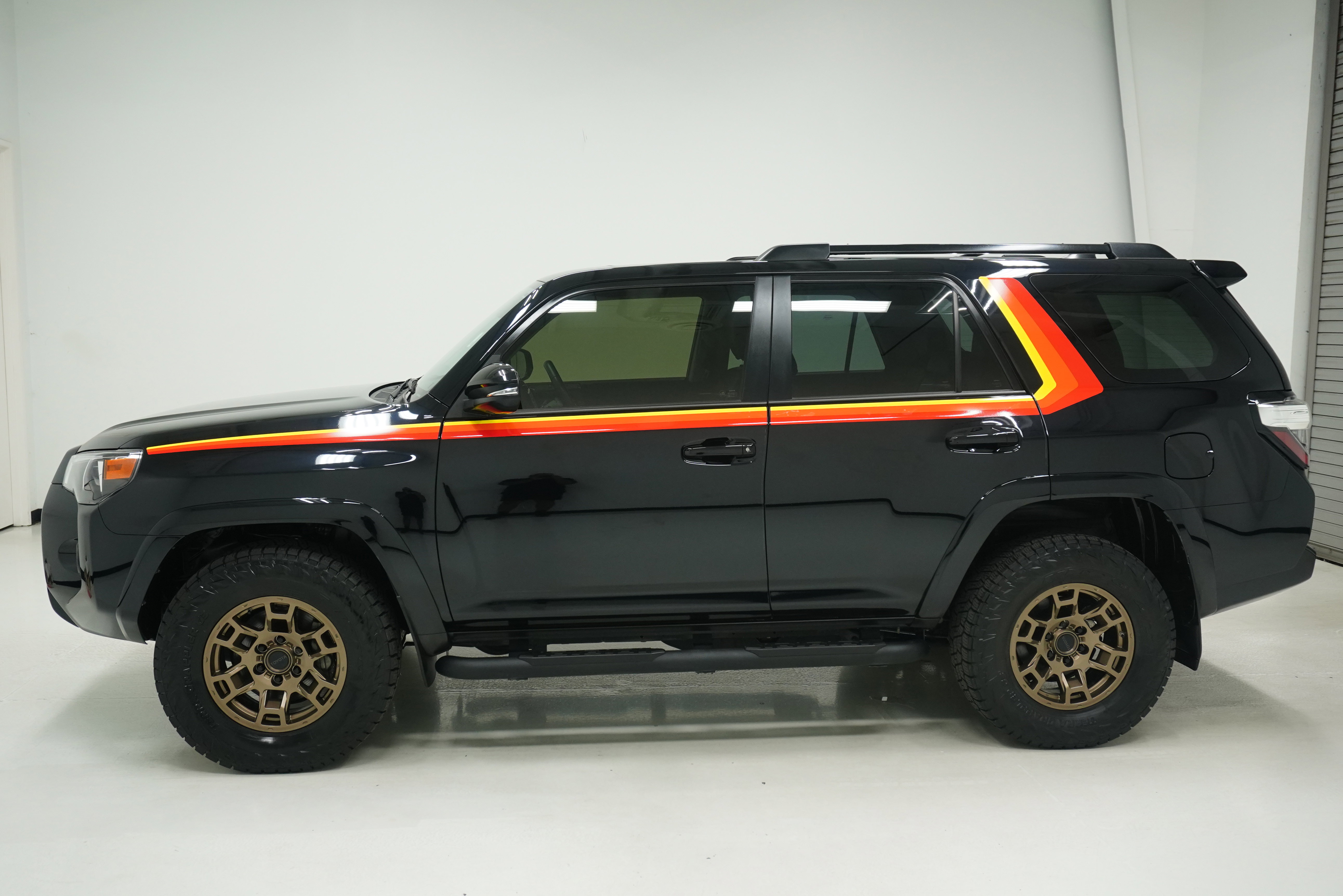 Used 2023 Toyota 4Runner 40th Anniversary SE AWD/4WD image 7
