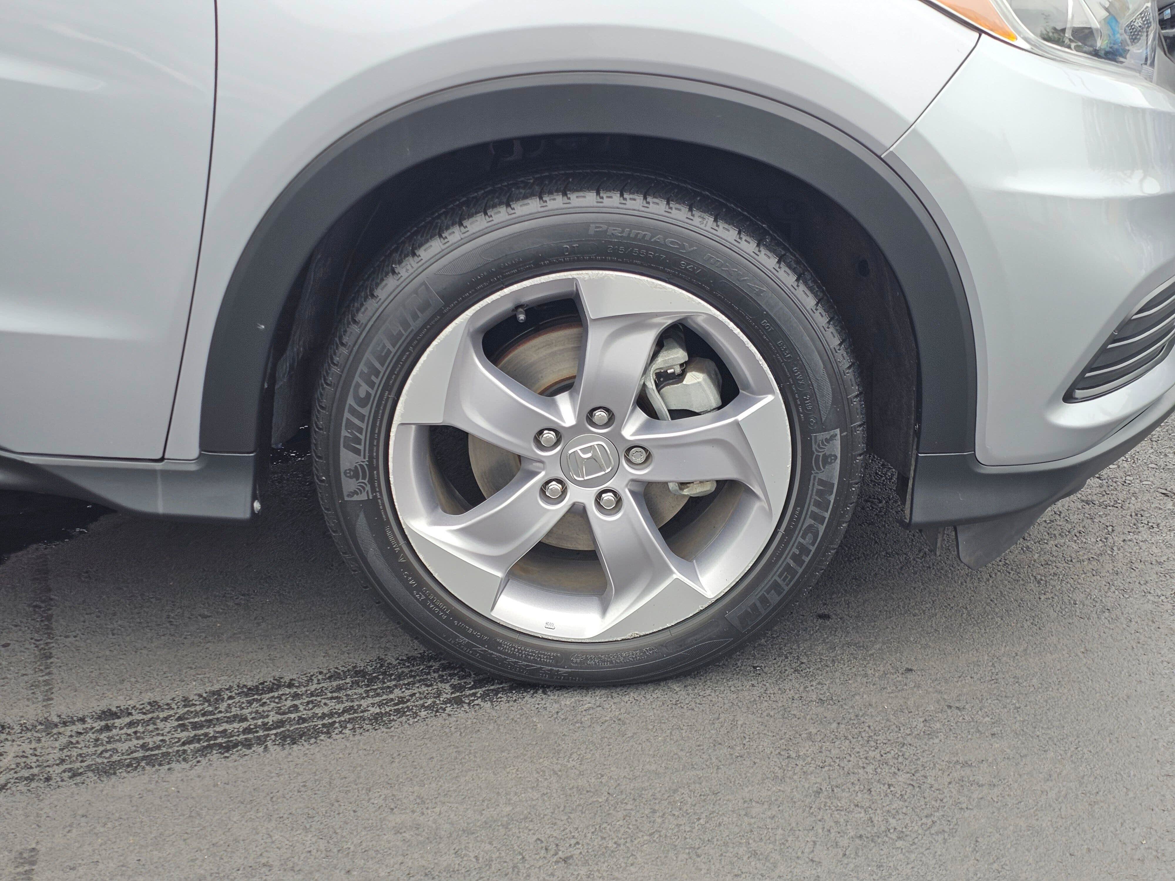 Used 2019 Honda HR-V LX image 9