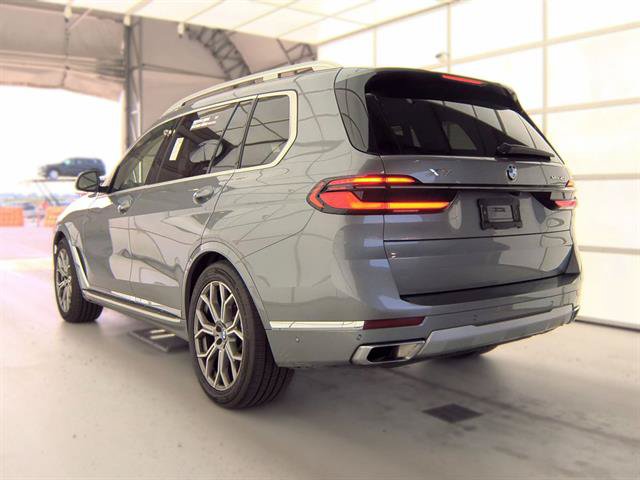 Used 2025 BMW X7 xDrive40i w/ Premium Package AWD/4WD image 6