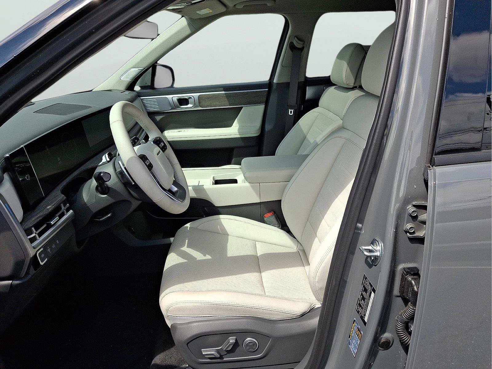 Certified 2026 Hyundai Santa Fe Limited AWD/4WD image 11