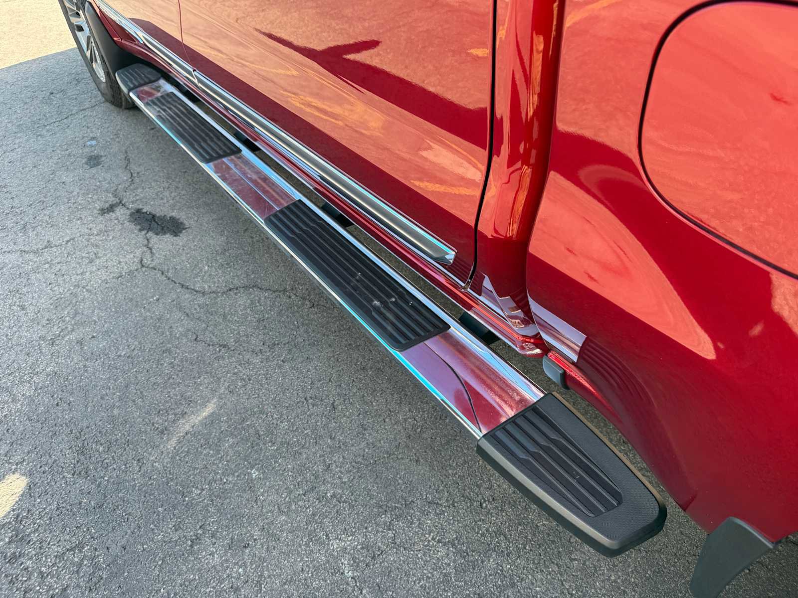 Used 2023 Chevrolet Silverado 1500 High Country w/ Technology Package image 29