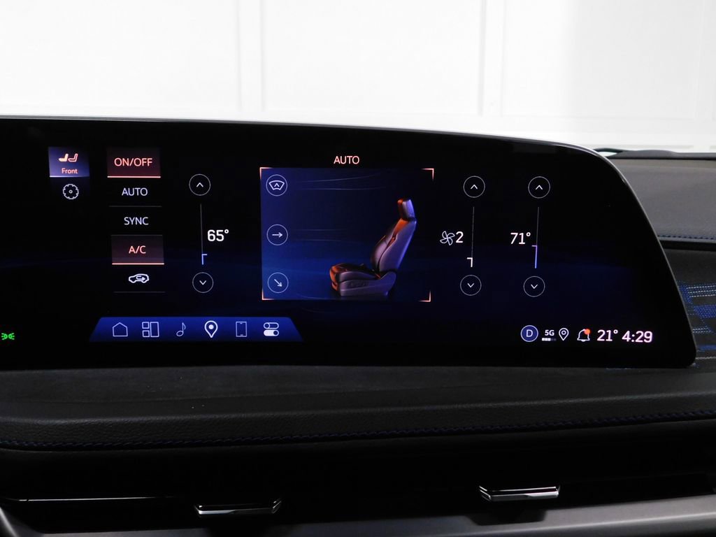 Used 2024 Cadillac XT4 Sport image 49