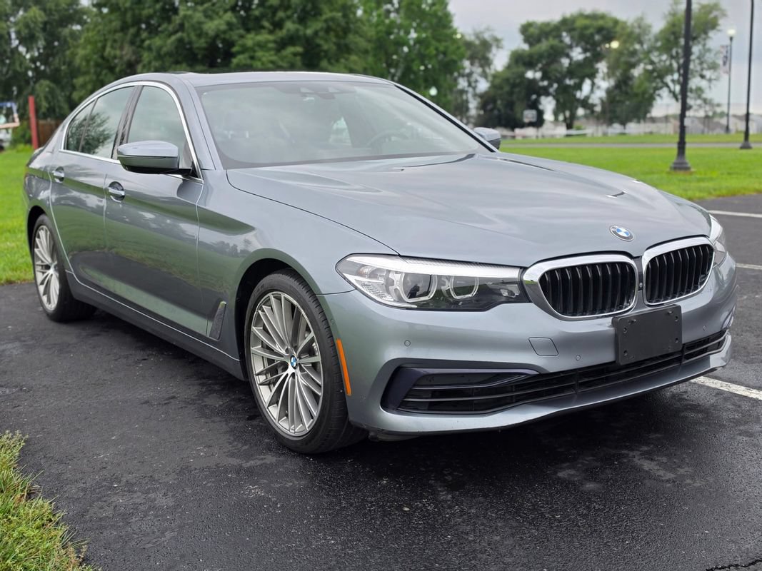 Used 2019 BMW 540i xDrive w/ Premium Package AWD/4WD image 3