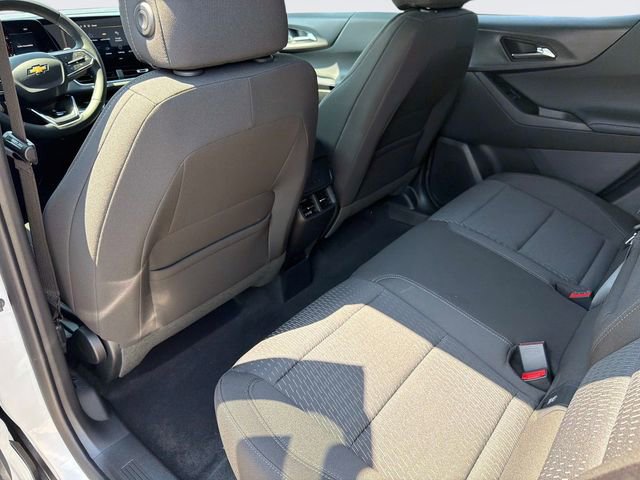 New 2026 Chevrolet Equinox LT w/ Safety and Technology Package FWD image 15