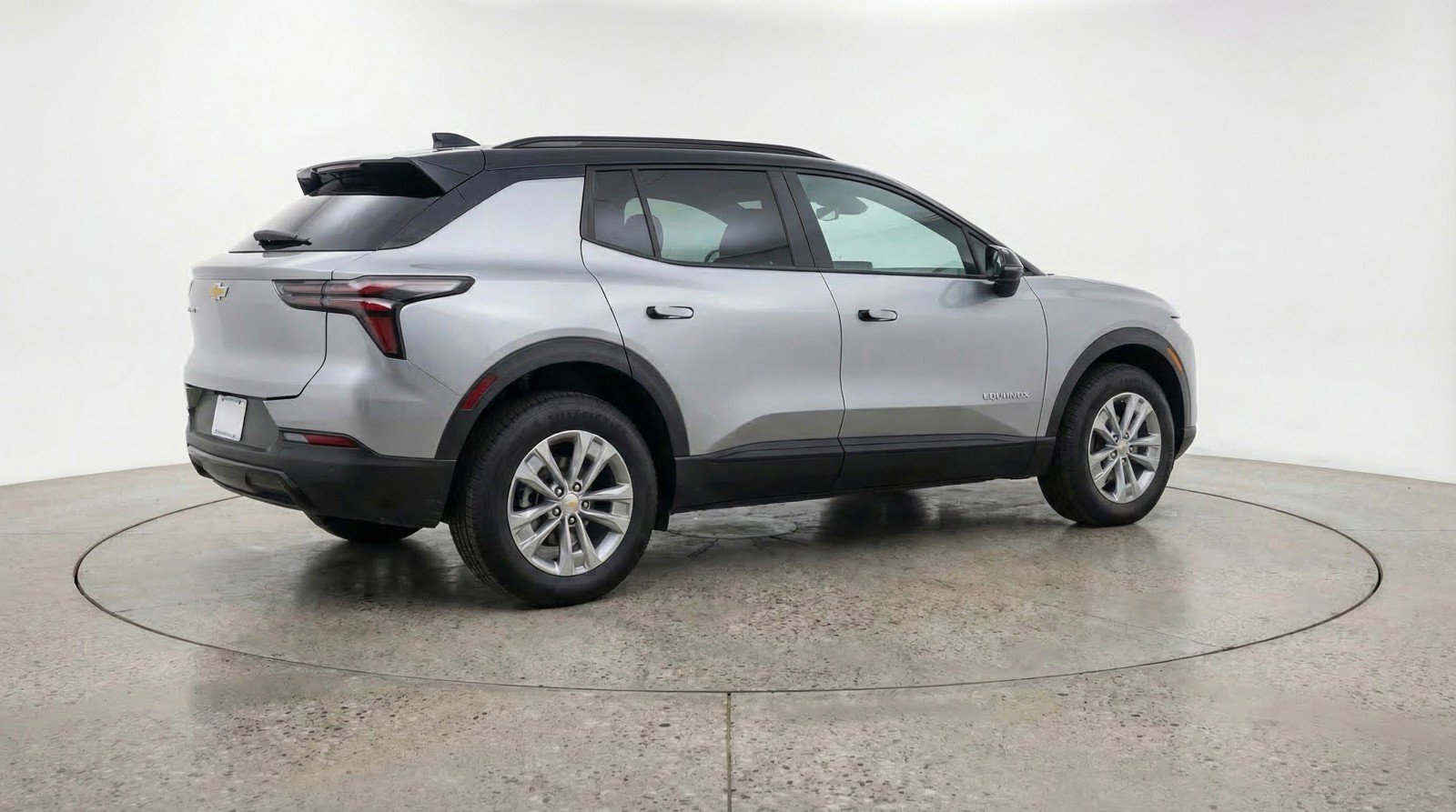 Used 2025 Chevrolet Equinox LT FWD image 9