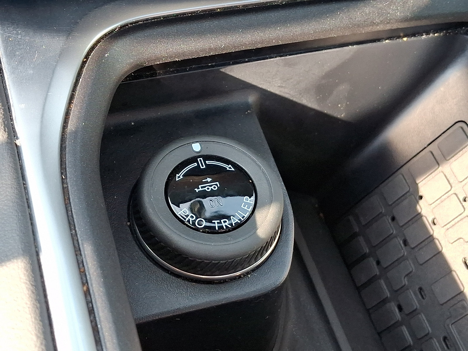 Used 2025 Ford Expedition Active AWD/4WD image 27