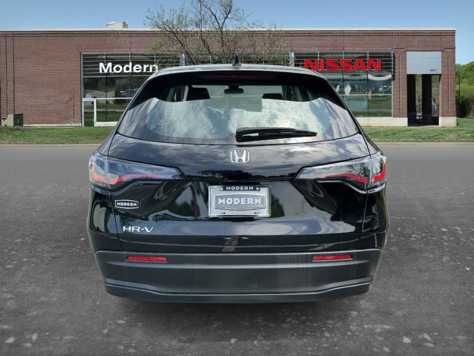 Used 2025 Honda HR-V LX image 3