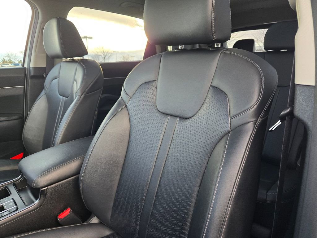 Used 2022 Kia Sorento X-Line EX image 16