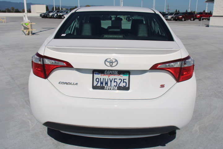 Used 2016 Toyota Corolla S FWD image 4