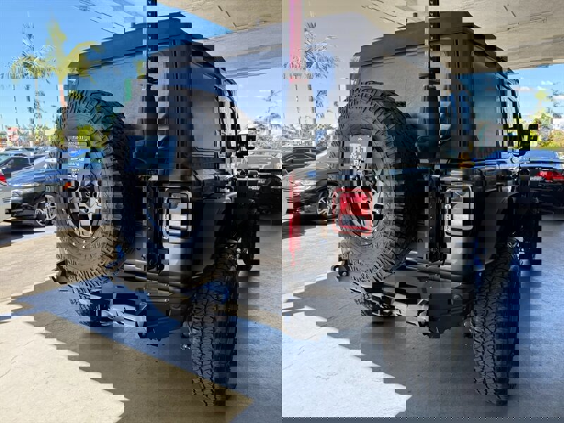 Used 2018 Jeep Wrangler Unlimited Sport S image 11