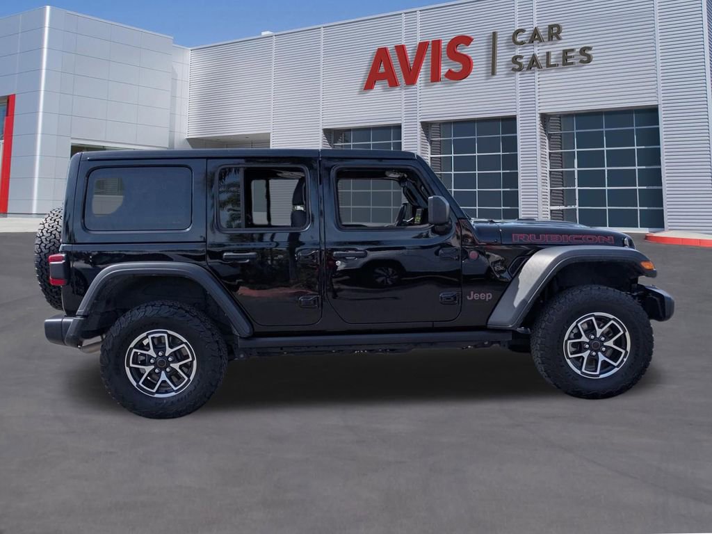 Used 2025 Jeep Wrangler Unlimited Rubicon w/ Convenience Group image 5
