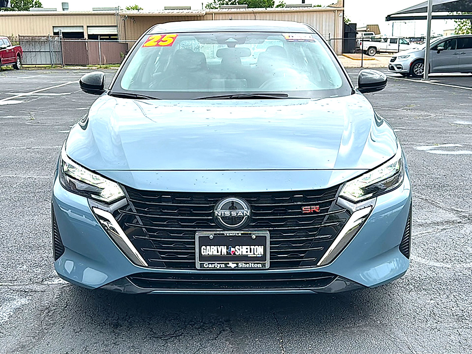 Used 2025 Nissan Sentra SR FWD image 11