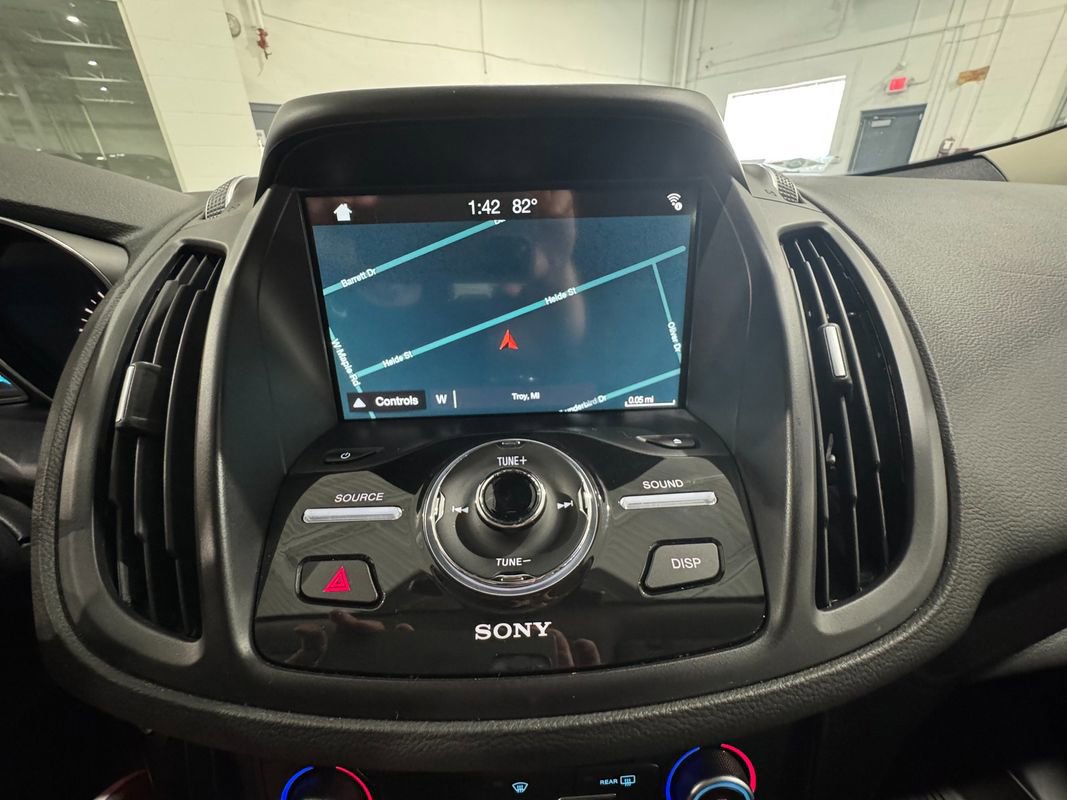 Used 2018 Ford Escape Titanium w/ Ford Safe & Smart Package image 21