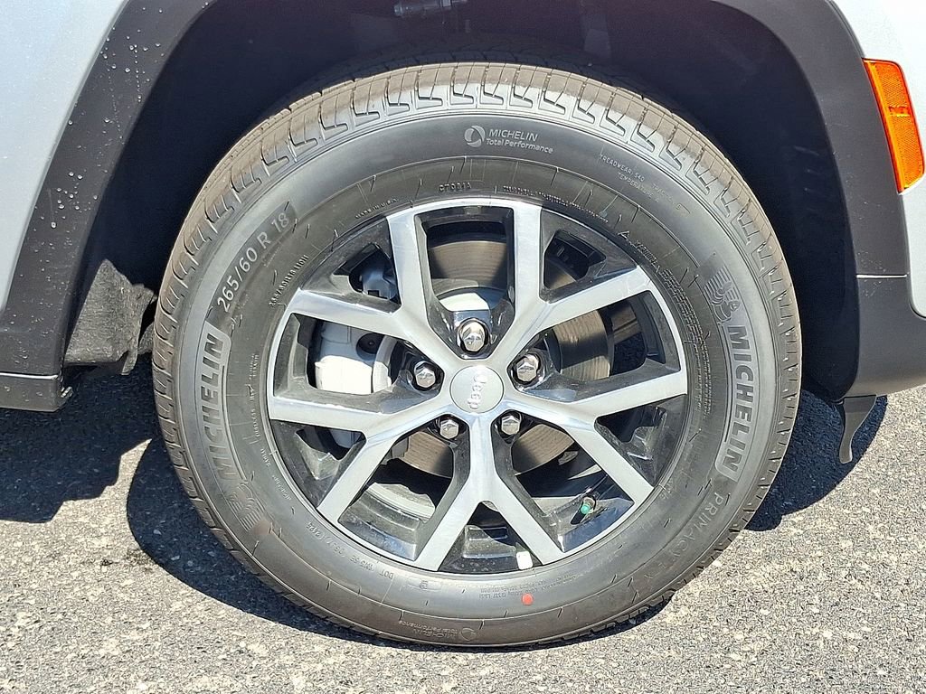 New 2025 Jeep Grand Cherokee Limited image 9