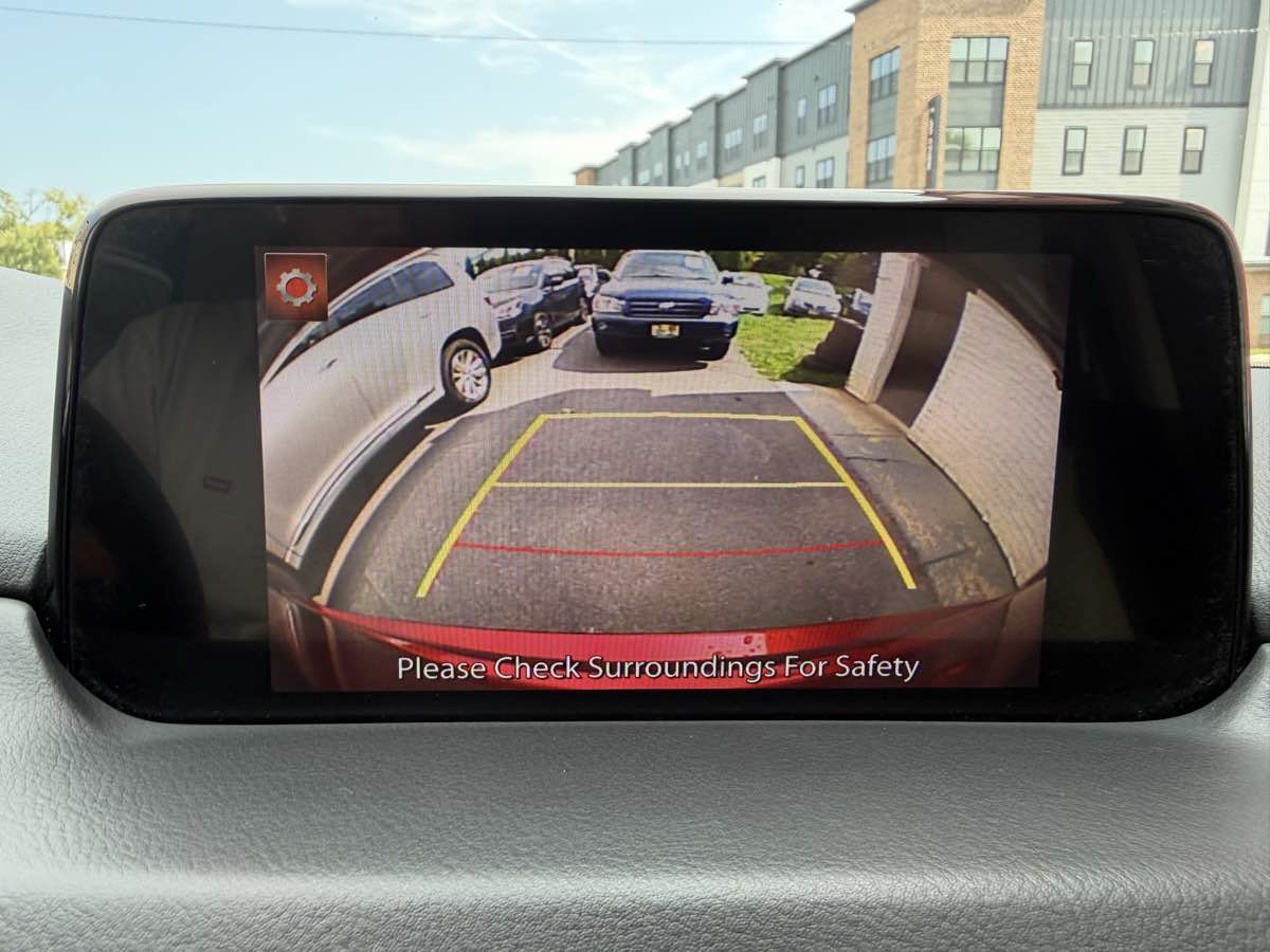 Used 2018 MAZDA CX-5 Touring w/ Preferred Equipment Package FWD image 18