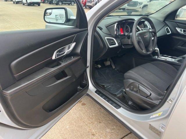 Used 2014 GMC Terrain SLE image 9