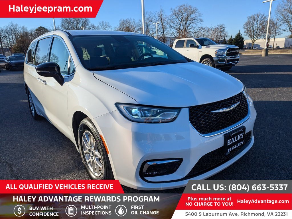 Used 2024 Chrysler Pacifica Touring-L