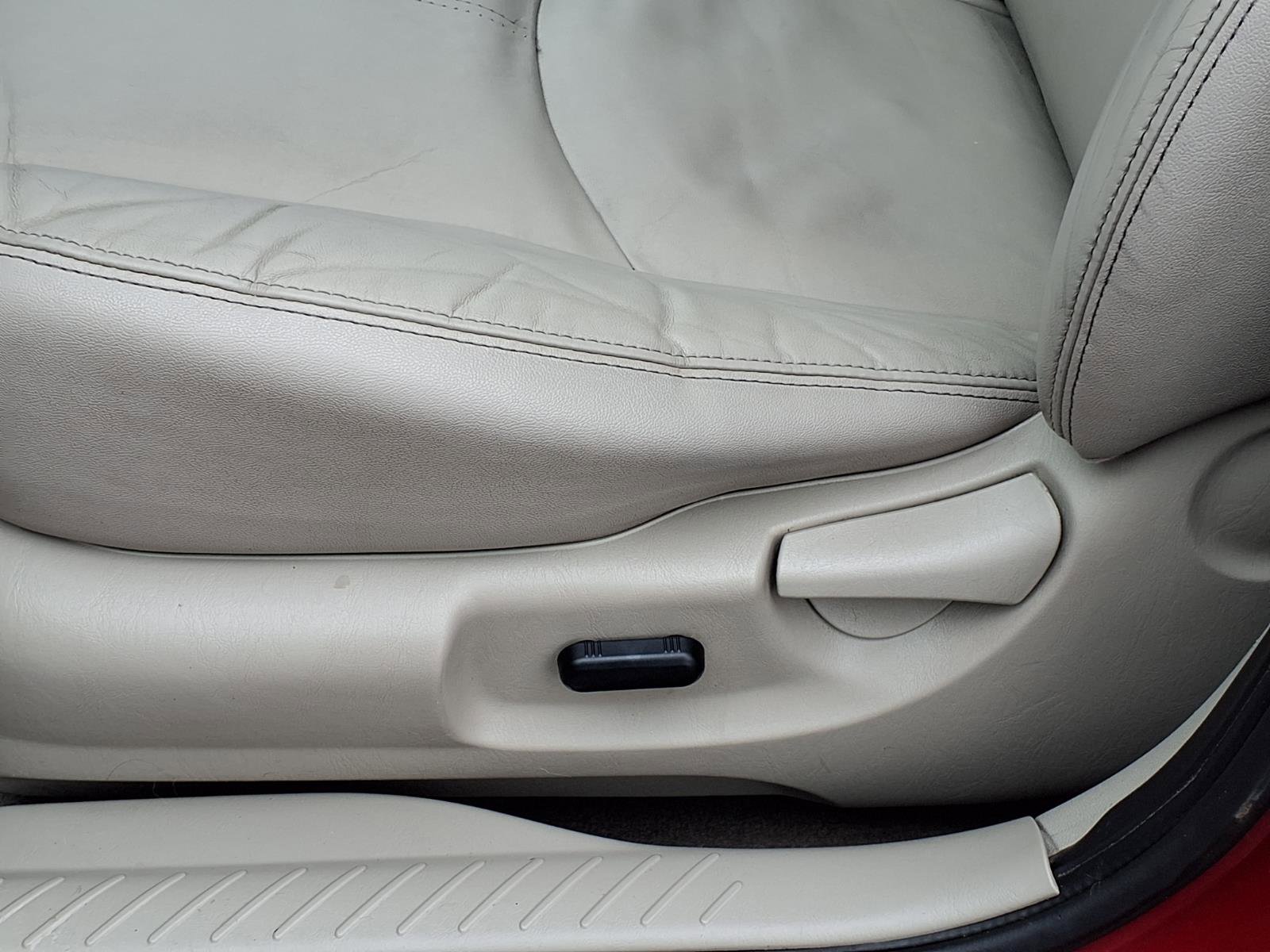 Used 2010 Mercury Mariner Premier image 4