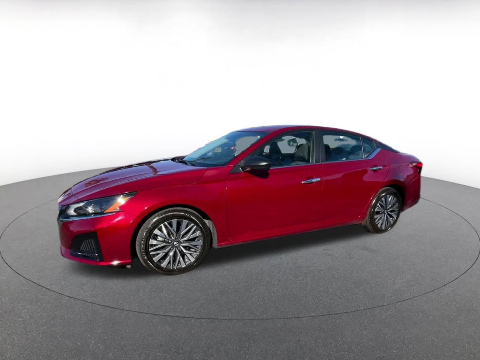 Used 2024 Nissan Altima 2.5 SV image 7