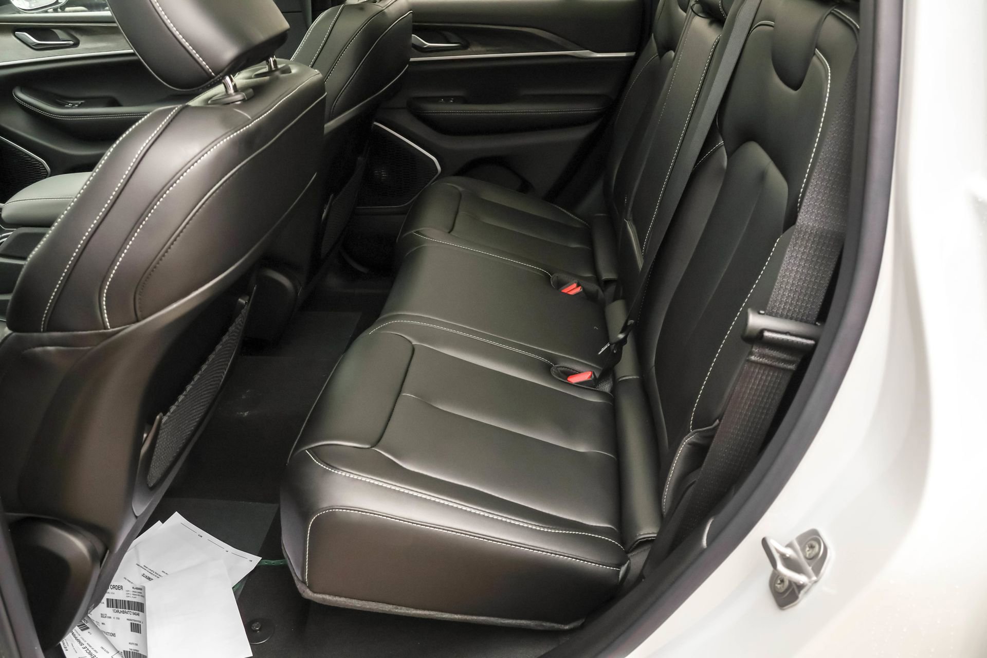 New 2026 Jeep Grand Cherokee Limited w/ Limited Altitude Package image 18