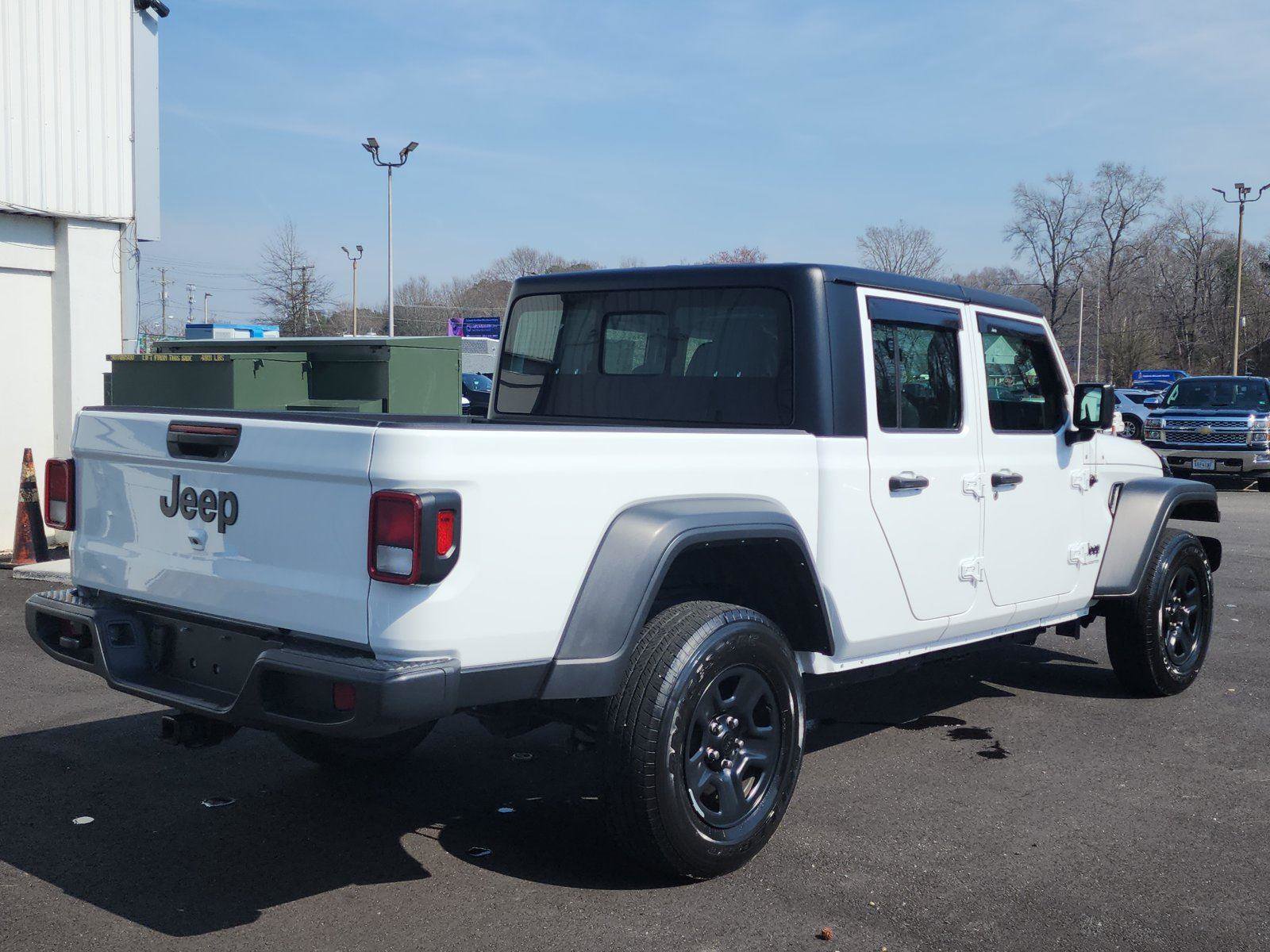 Used 2023 Jeep Gladiator Sport w/ Trailer Tow Package image 5
