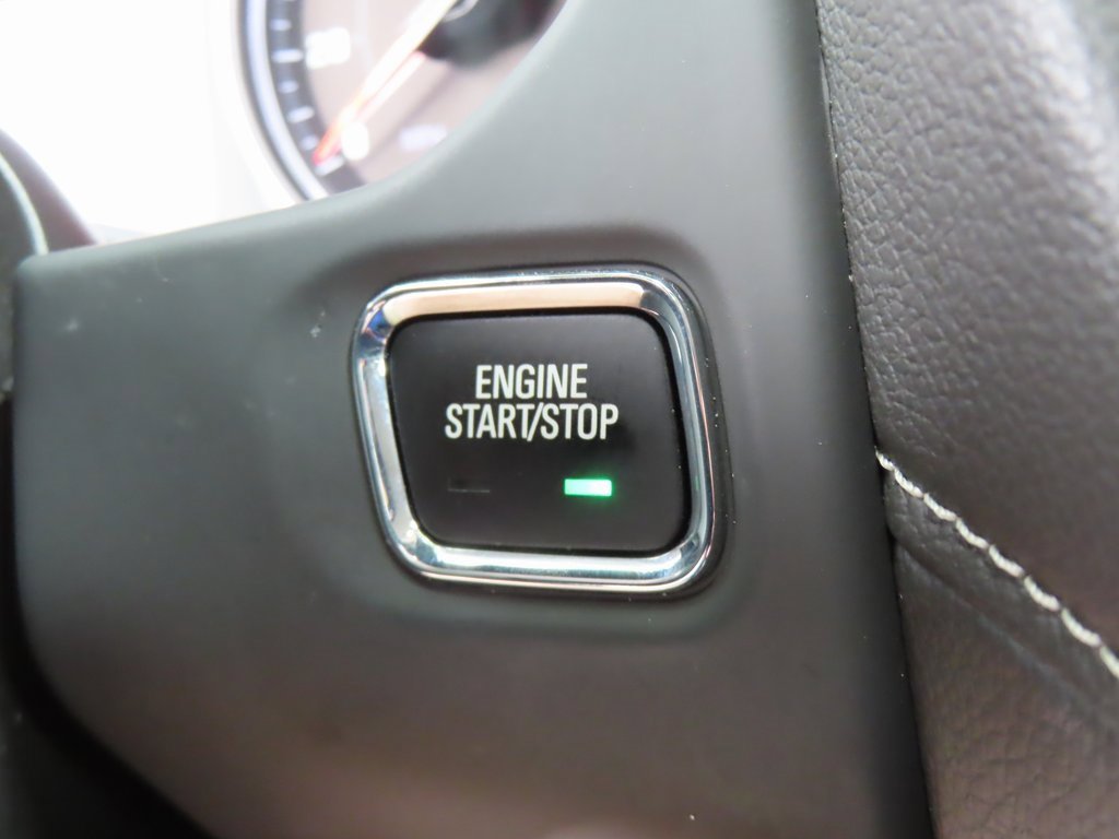 Used 2023 GMC Acadia SLE w/ Driver Convenience Package image 10