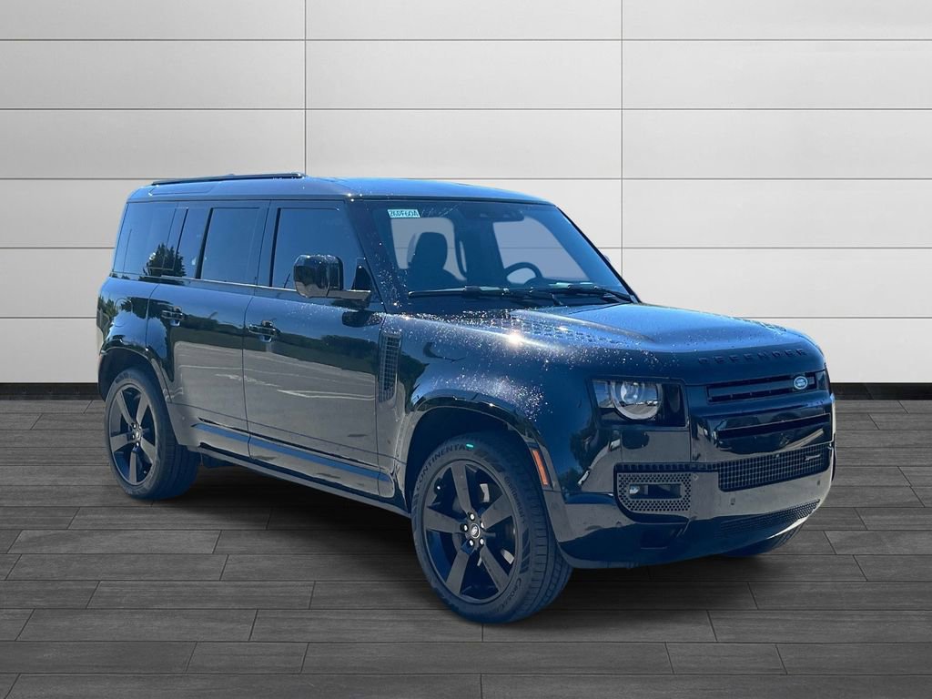 Certified 2023 Land Rover Defender 110 X-Dynamic SE AWD/4WD image 7