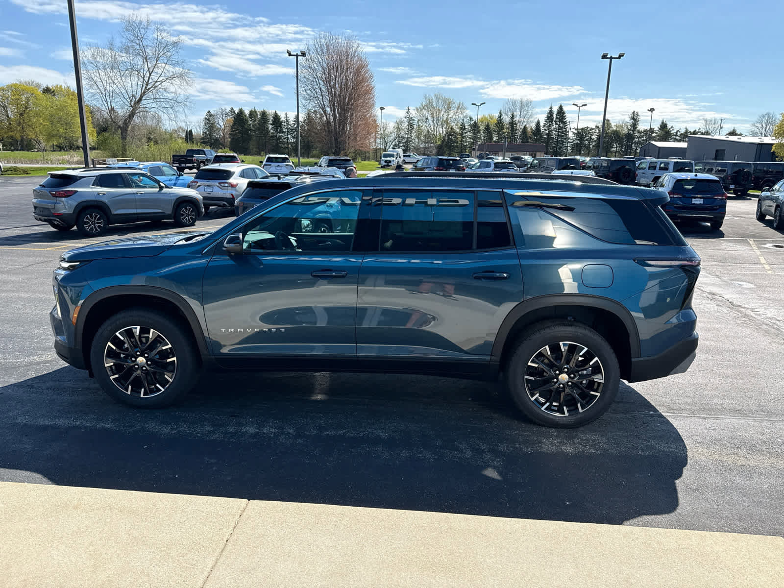 New 2026 Chevrolet Traverse LT AWD/4WD image 8