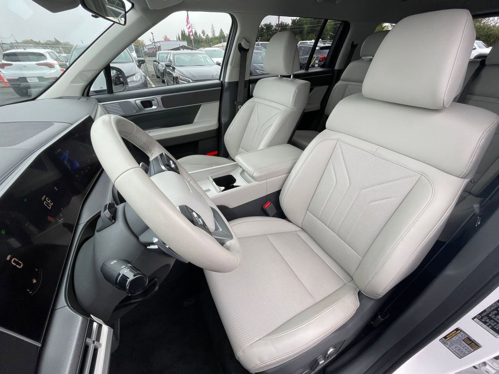 Used 2025 Hyundai Santa Fe SEL image 39