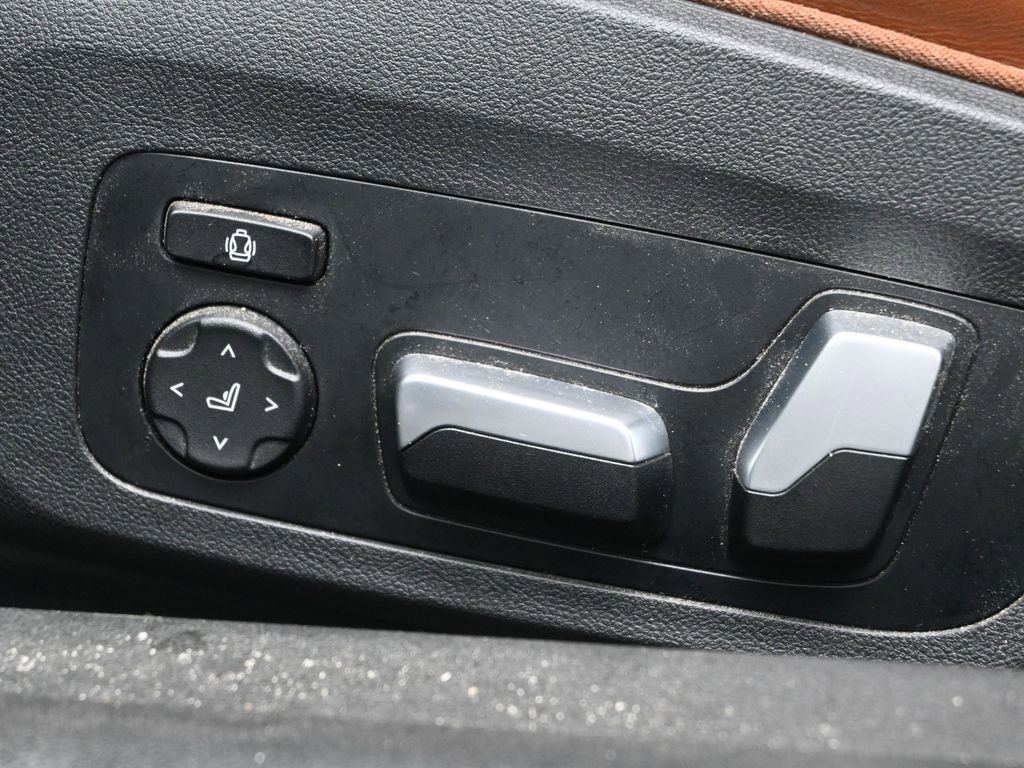 Used 2022 BMW M3 w/ Executive Package image 13