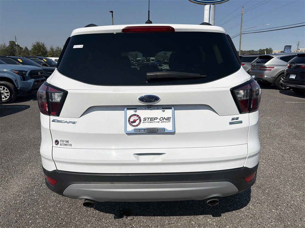 Used 2018 Ford Escape SE image 6