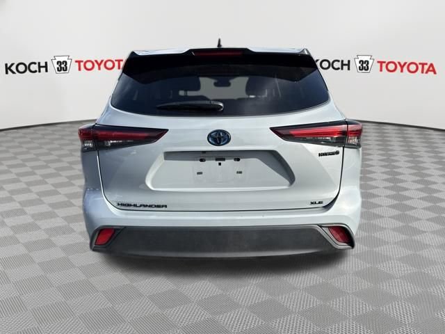 Used 2024 Toyota Highlander XLE image 7