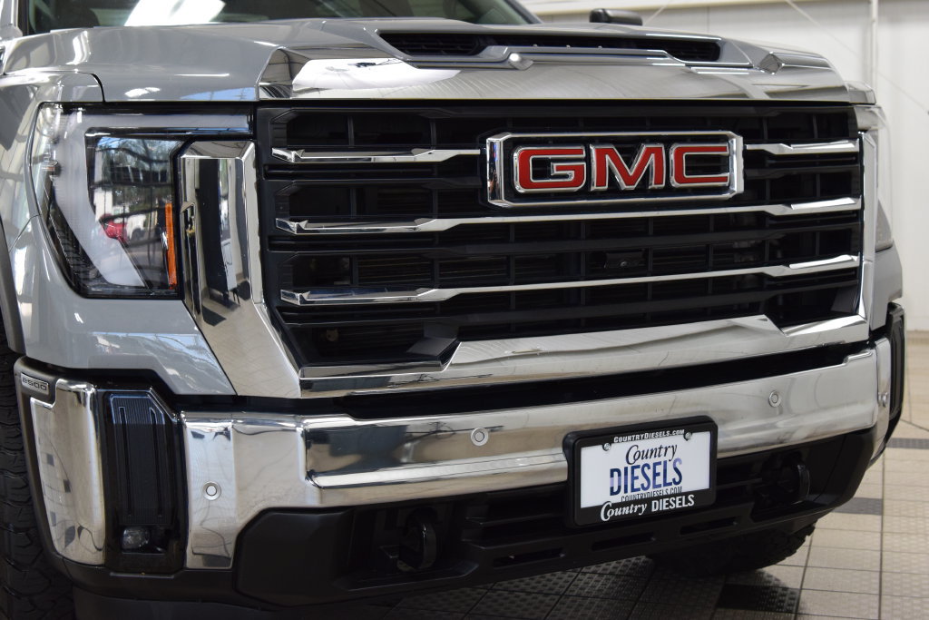 Used 2025 GMC Sierra 2500 SLE w/ SLE Value Package; AWD/4WD image 12