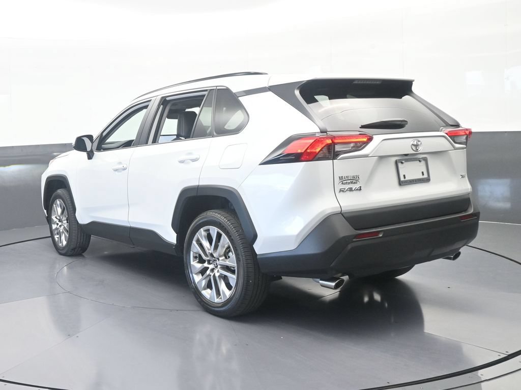 Used 2025 Toyota RAV4 XLE Premium FWD image 4