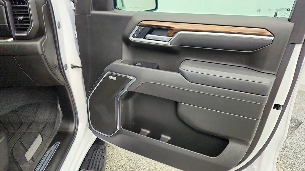 Used 2025 Chevrolet Silverado 1500 RST w/ RST All Star Premium Package image 25