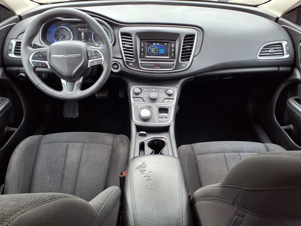 Used 2015 Chrysler 200 Limited image 9
