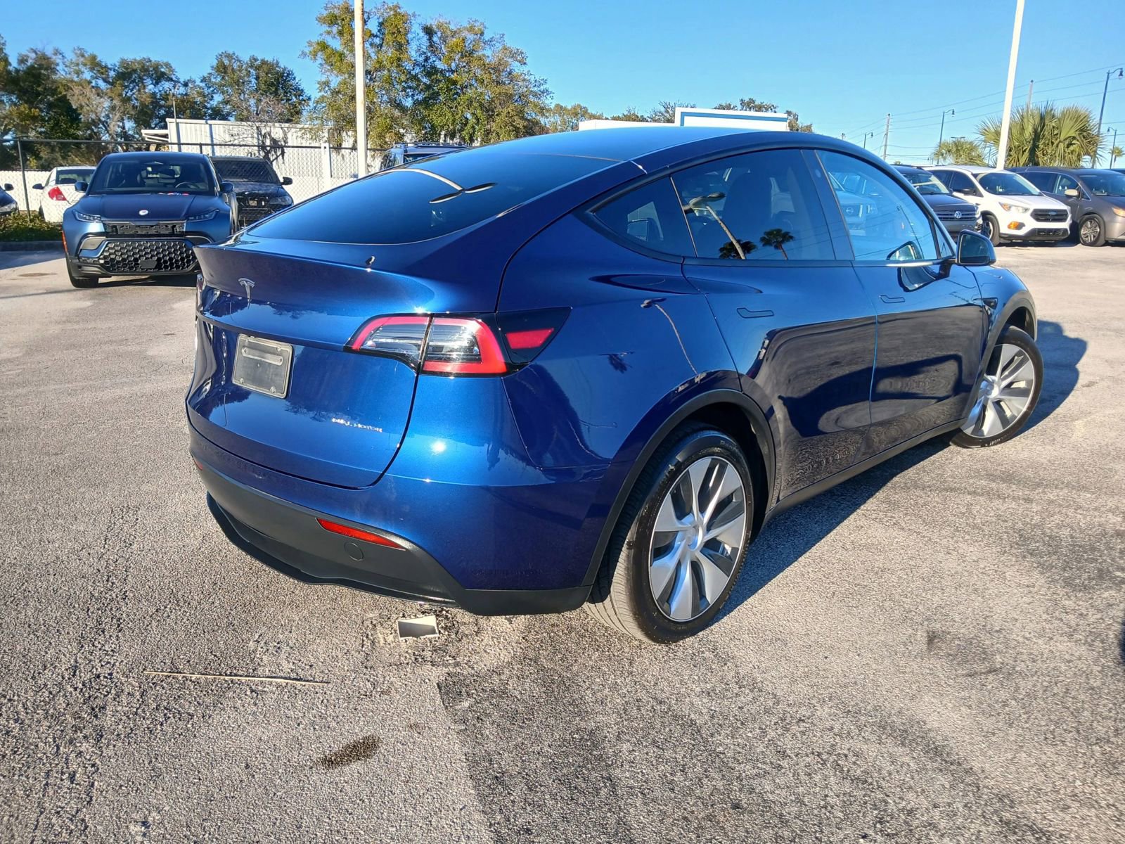 Used 2023 Tesla Model Y Long Range image 5