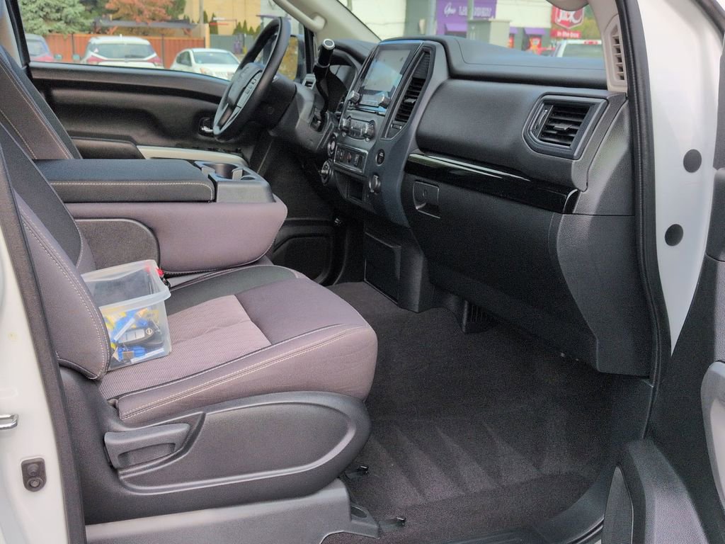 Used 2024 Nissan Titan SV w/ Accessory Utility Package image 19