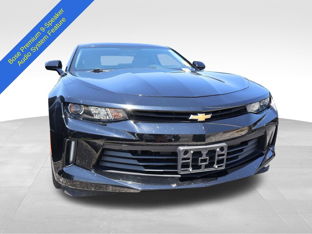 Used 2017 Chevrolet Camaro LT RWD image 8