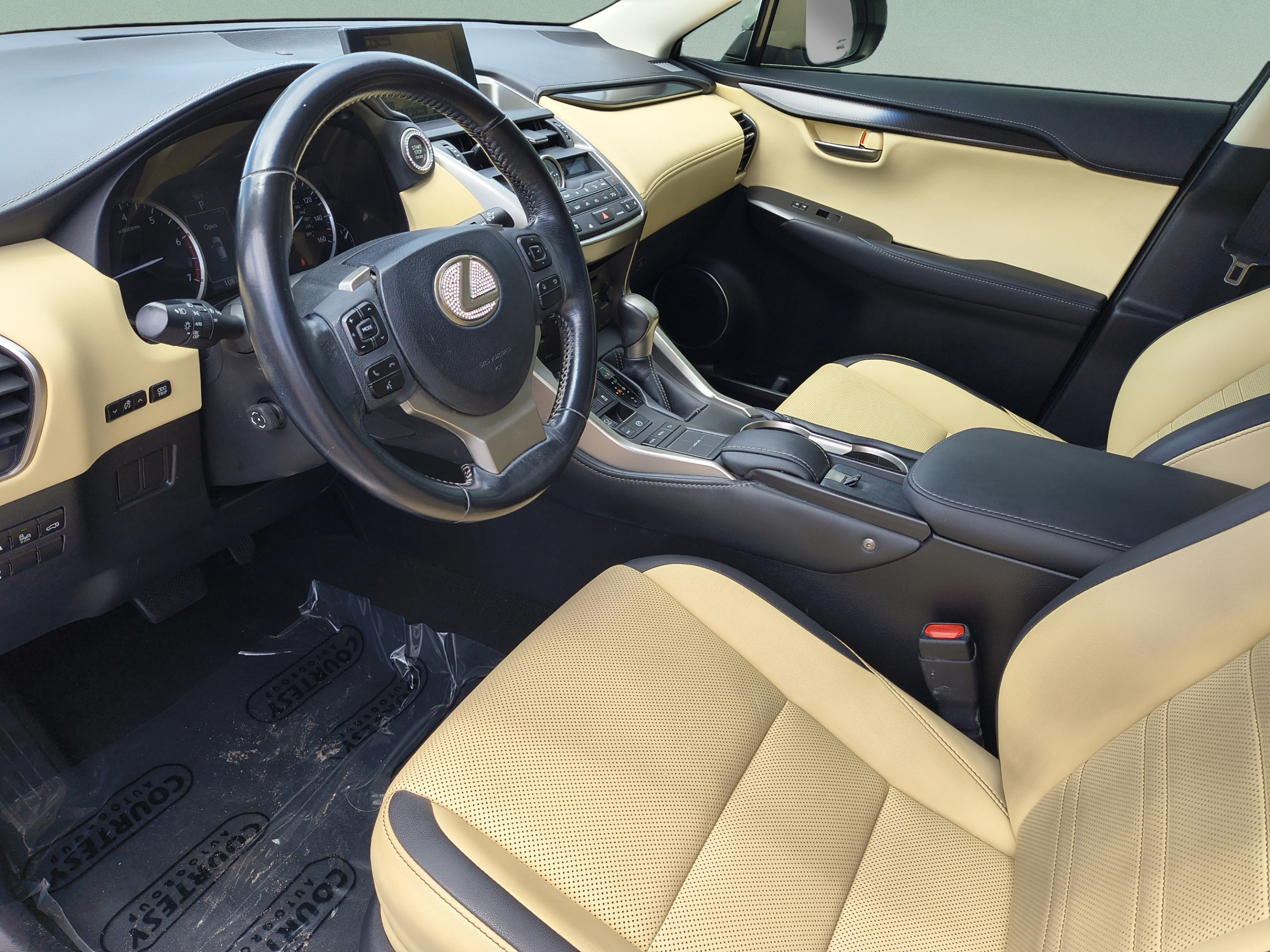 Used 2016 Lexus NX 200t AWD w/ Premium Package image 22