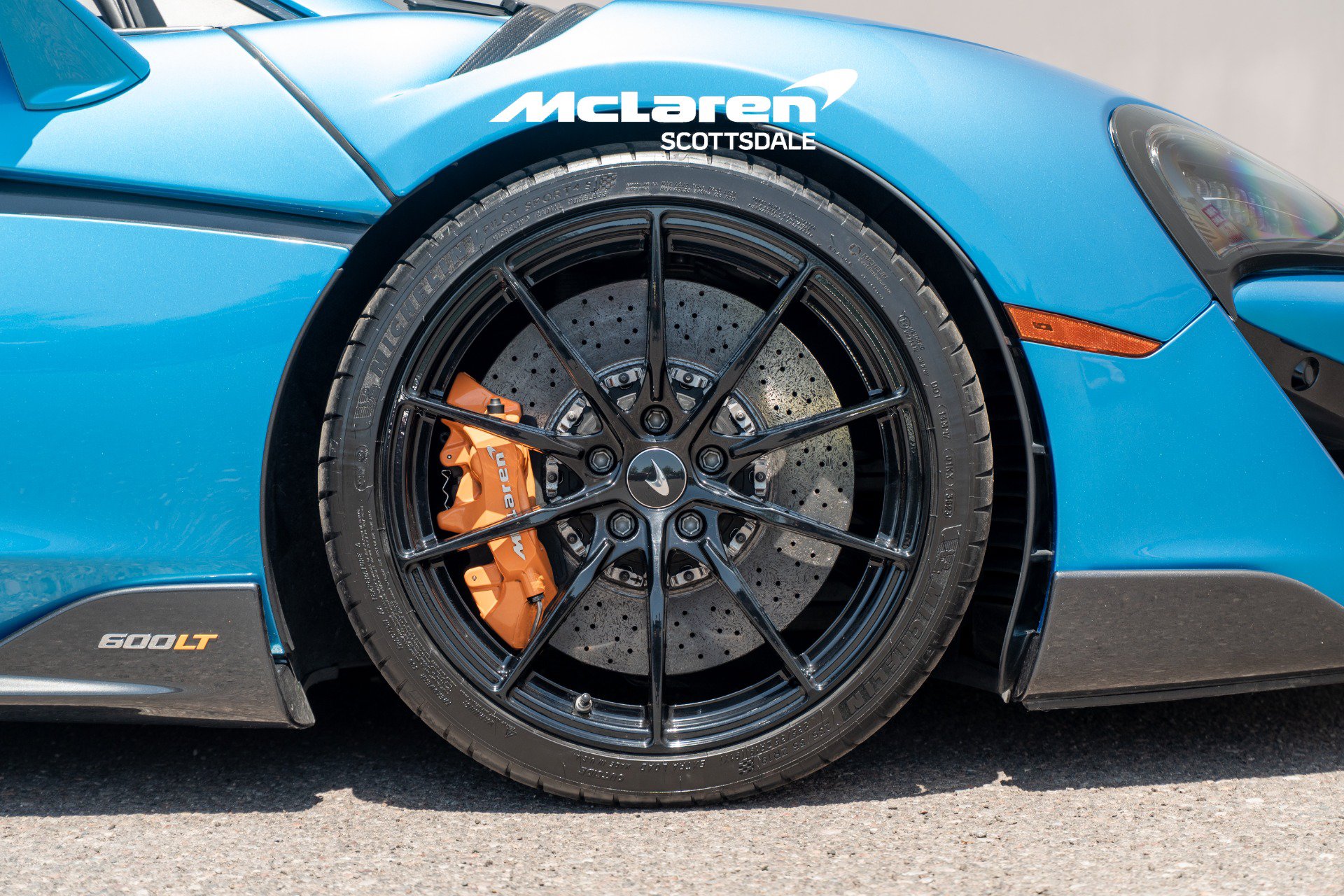 Used 2020 McLaren 600LT Spider RWD image 35
